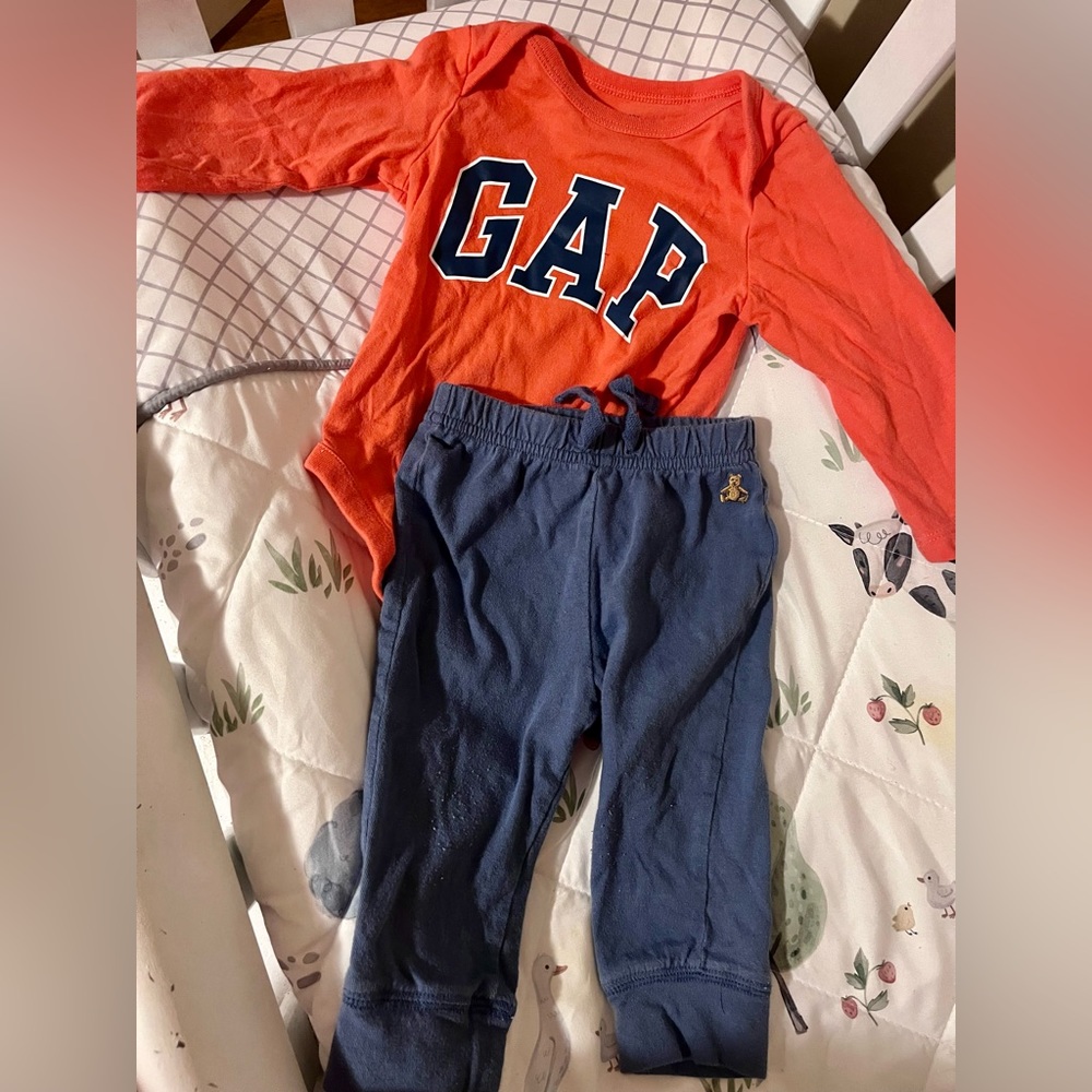 Baby Gap outfit